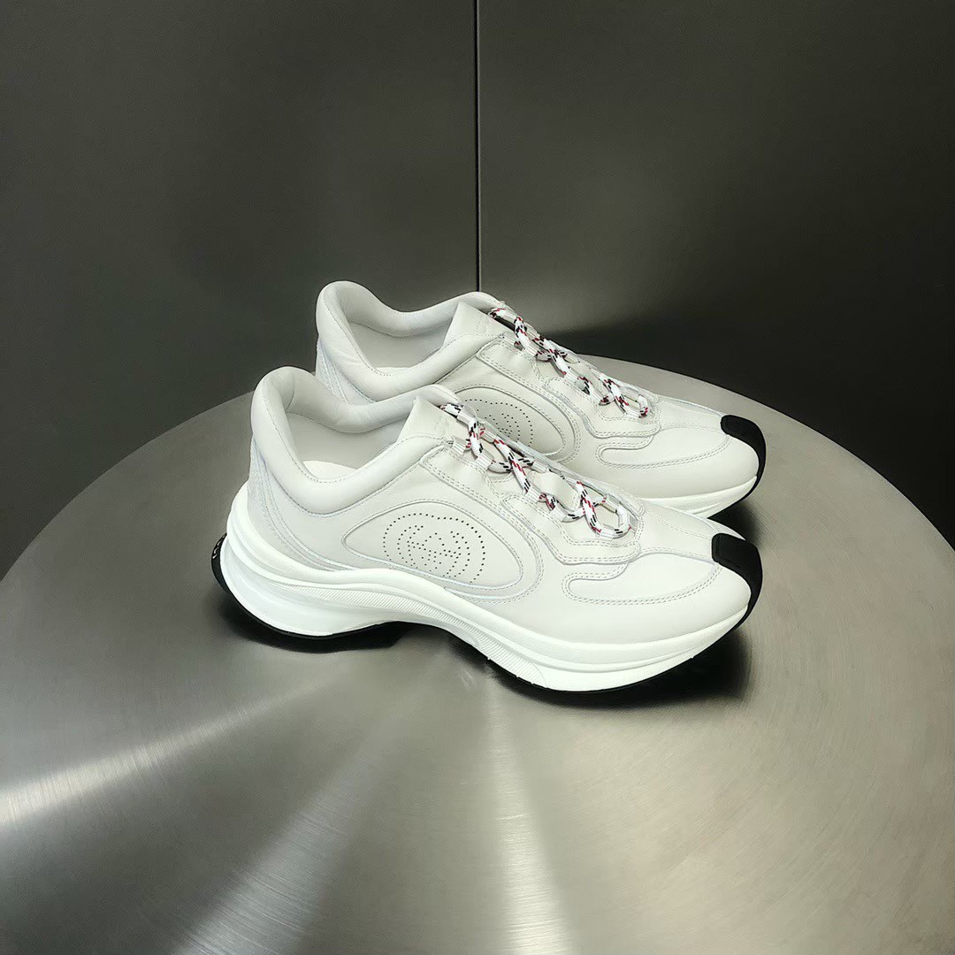 各品牌款式男女鞋