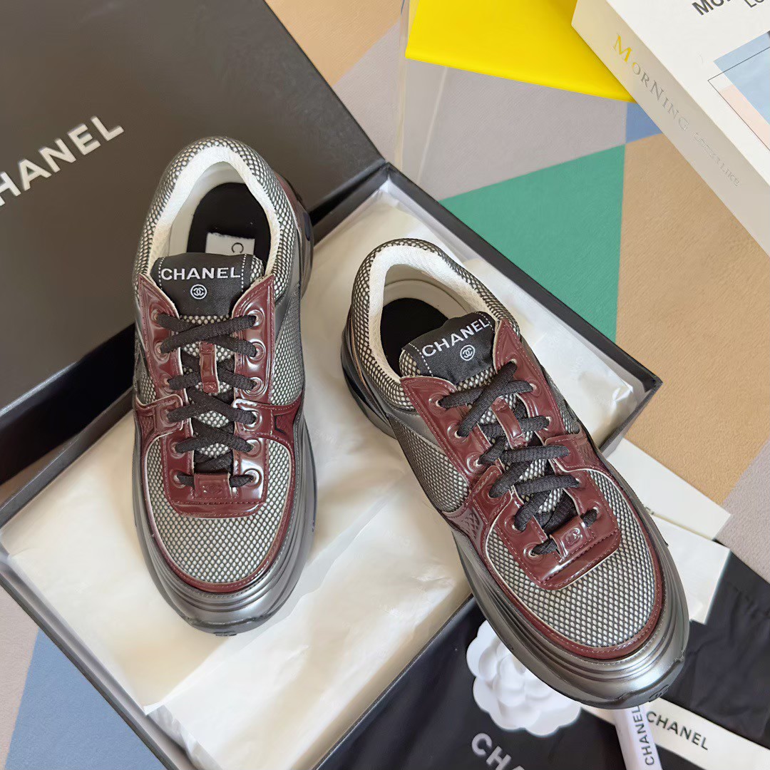 各品牌款式男女鞋