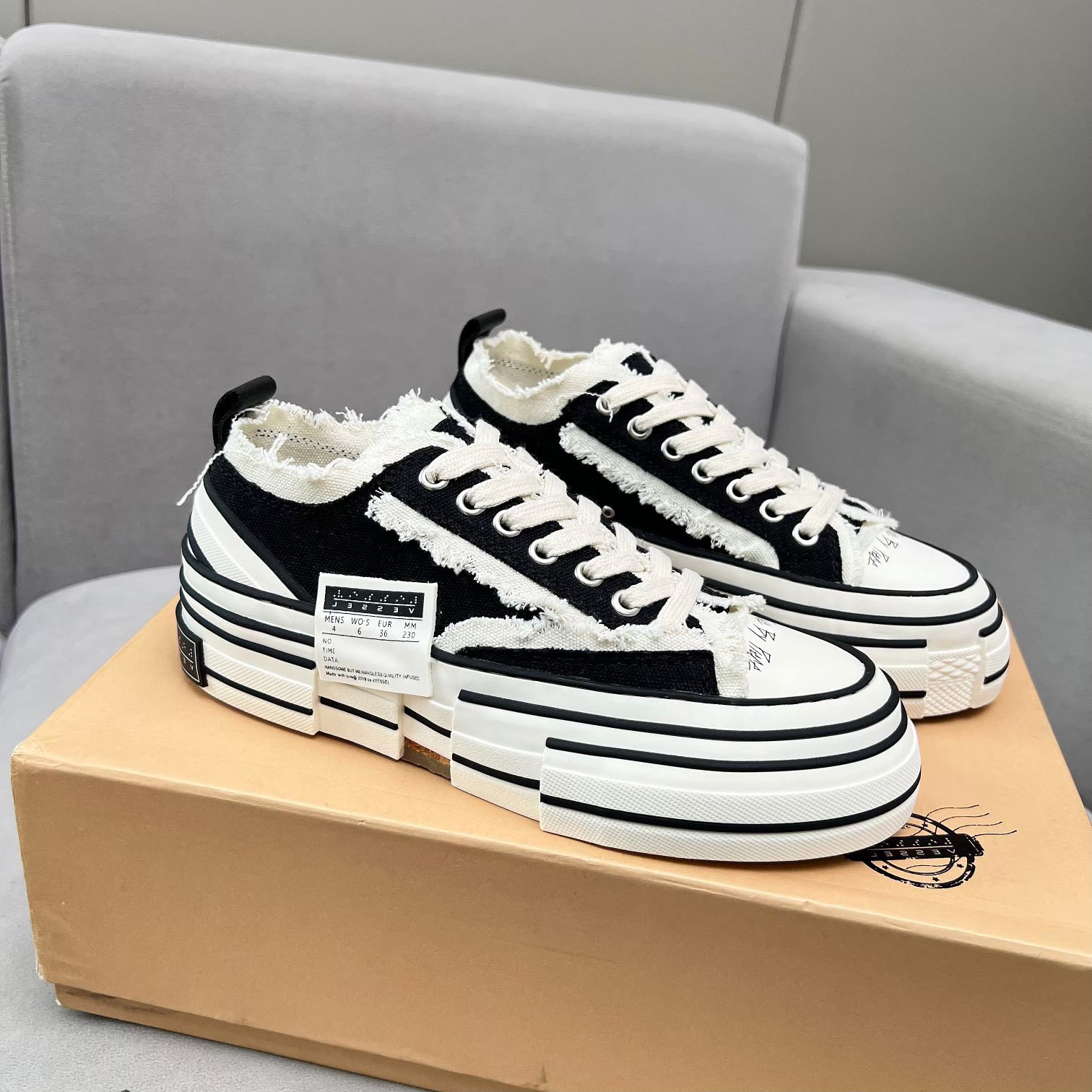 各品牌款式男女鞋