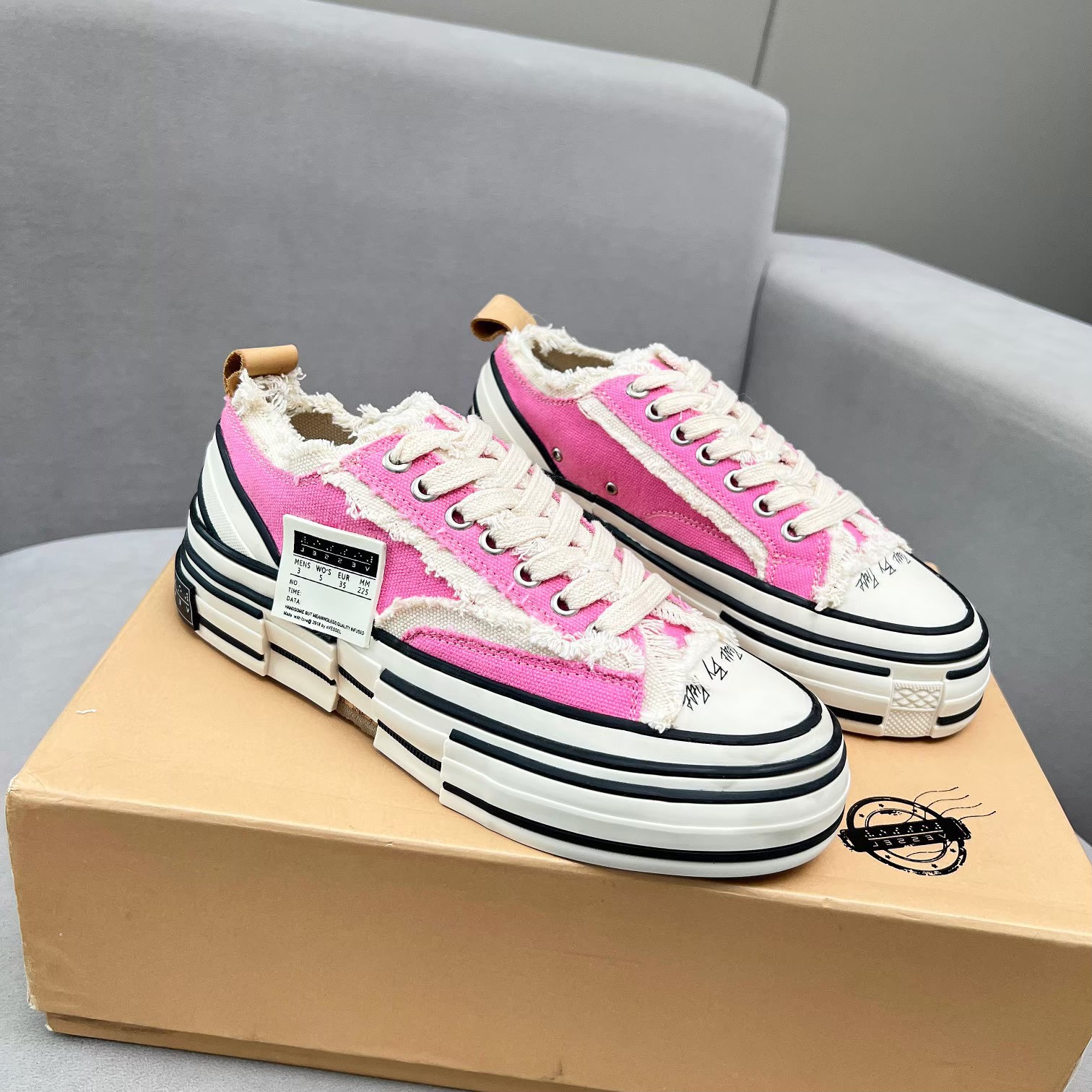 各品牌款式男女鞋