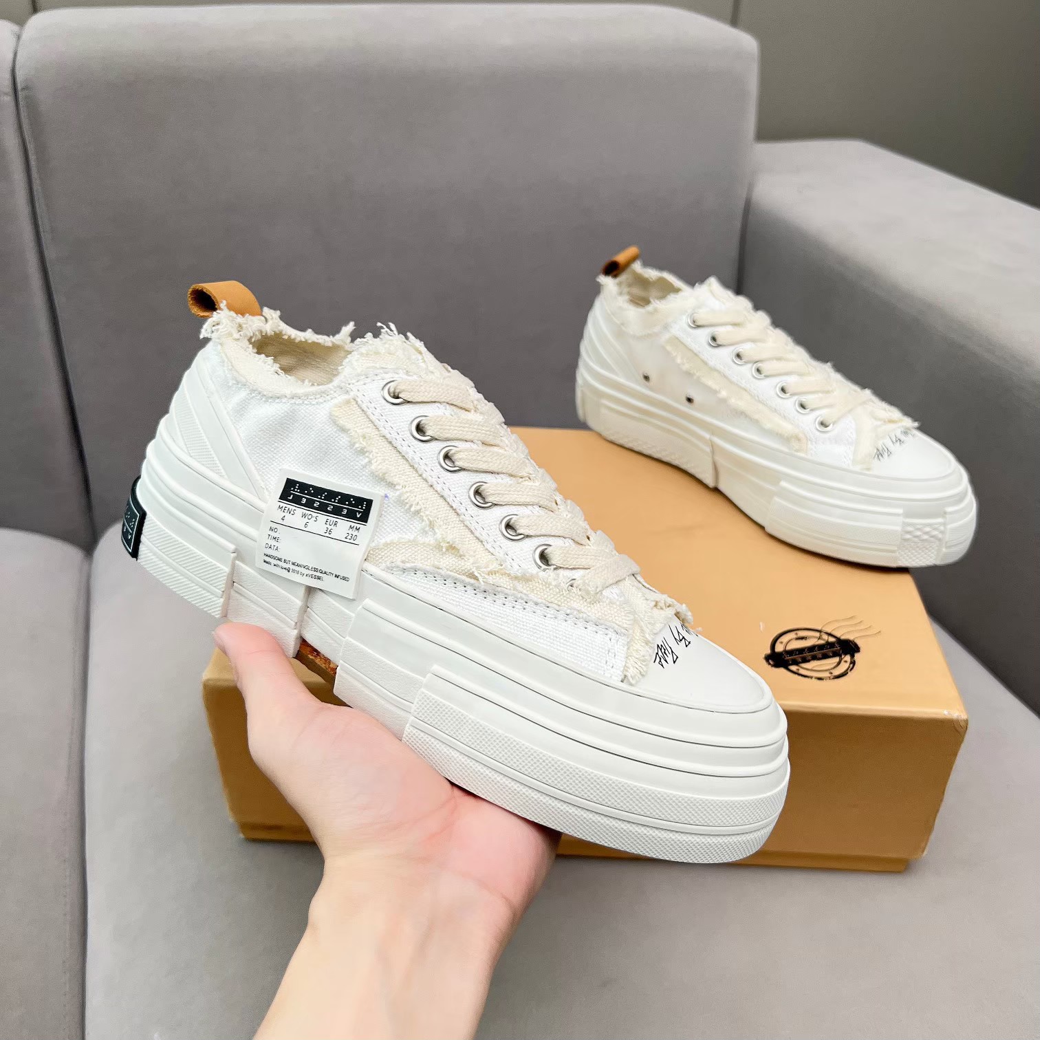 各品牌款式男女鞋