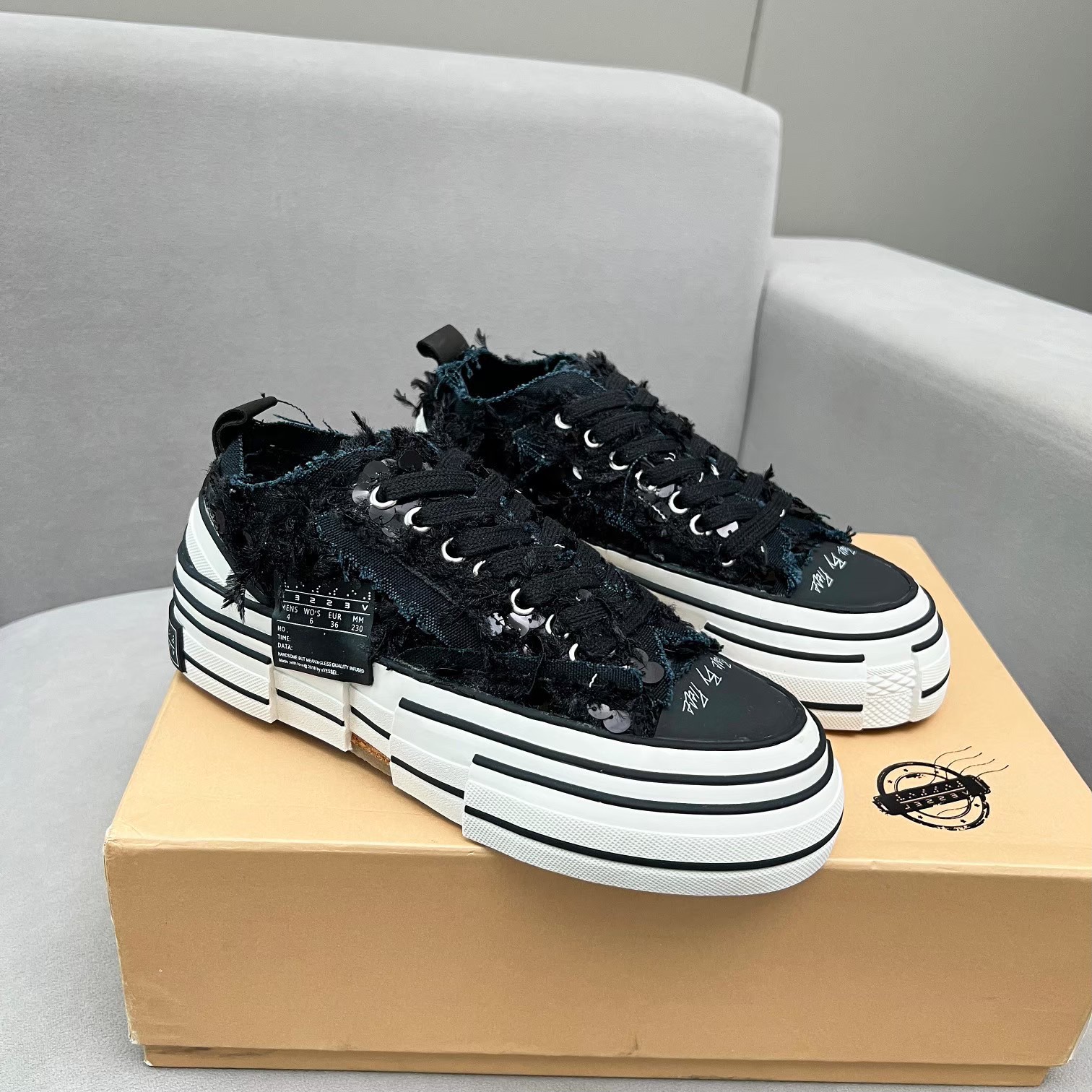 各品牌款式男女鞋