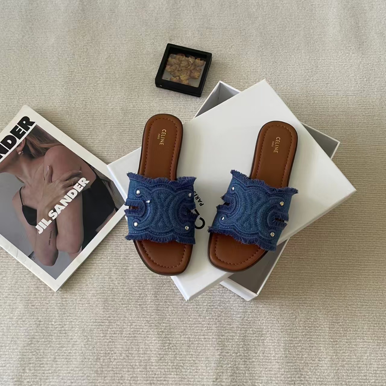 各品牌款式男女拖鞋