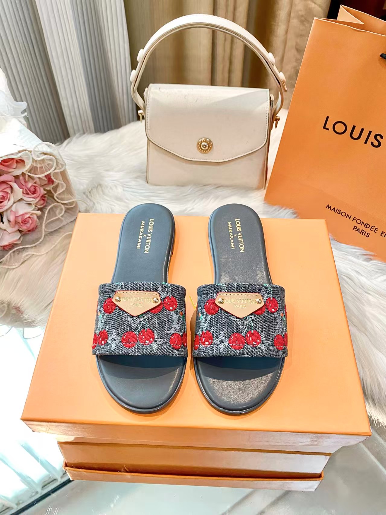 各品牌款式男女拖鞋