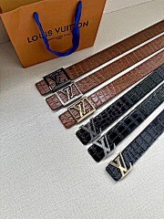 各品牌款式男女皮帶