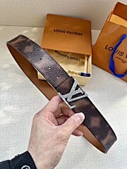 各品牌款式男女皮帶