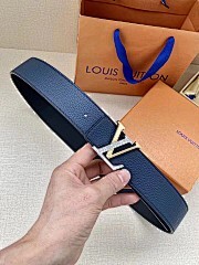 各品牌款式男女皮帶