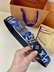 各品牌款式男女皮帶