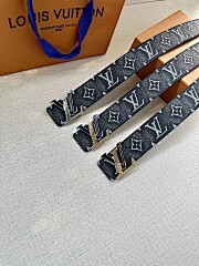 各品牌款式男女皮帶