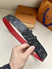 各品牌款式男女皮帶