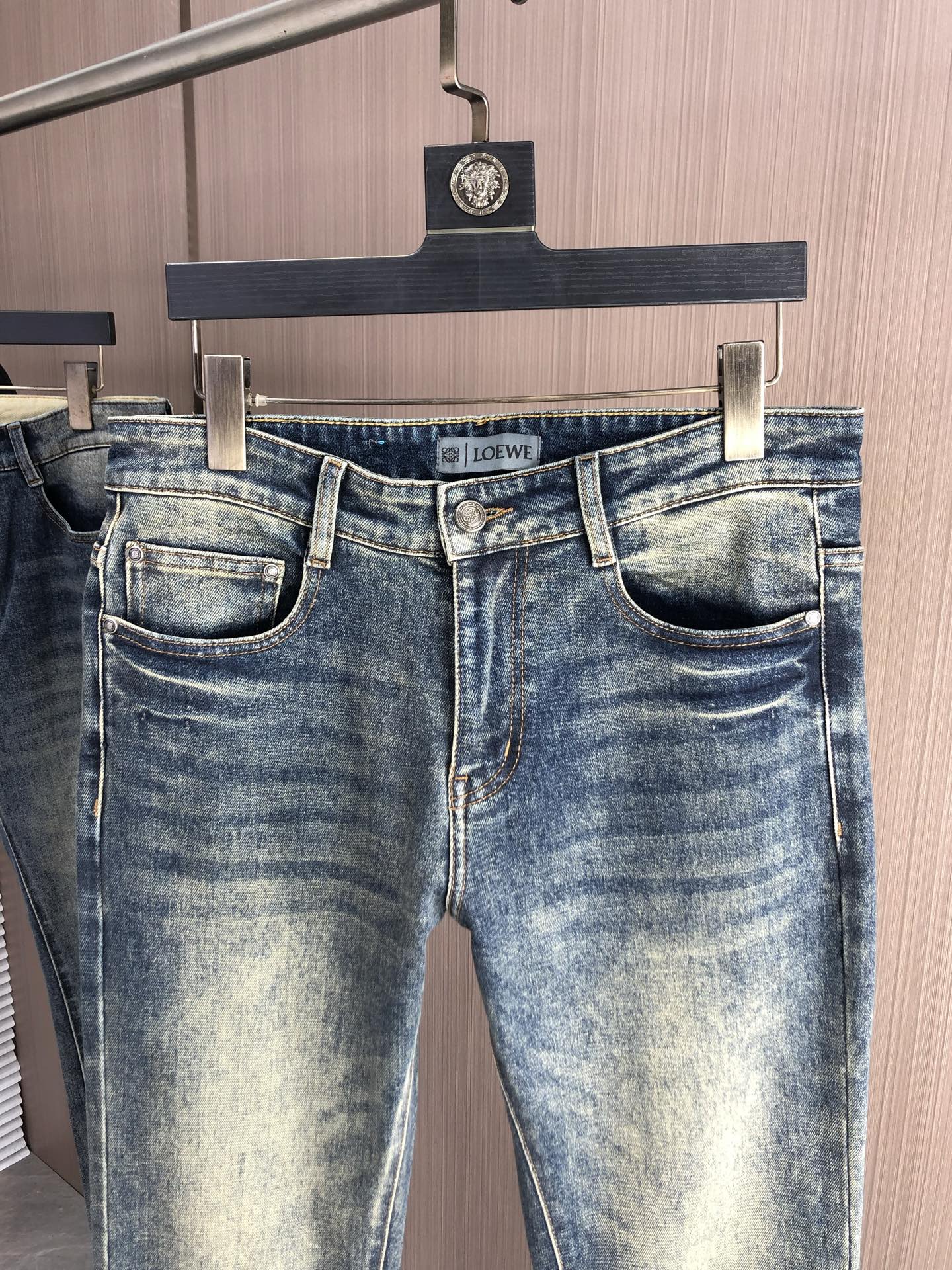 各品牌款式(男女)牛仔褲三共