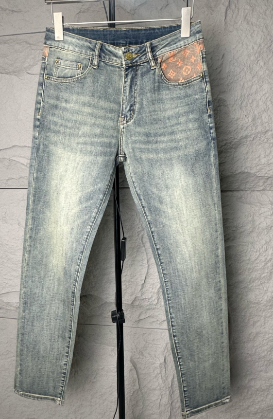 各品牌款式牛仔褲