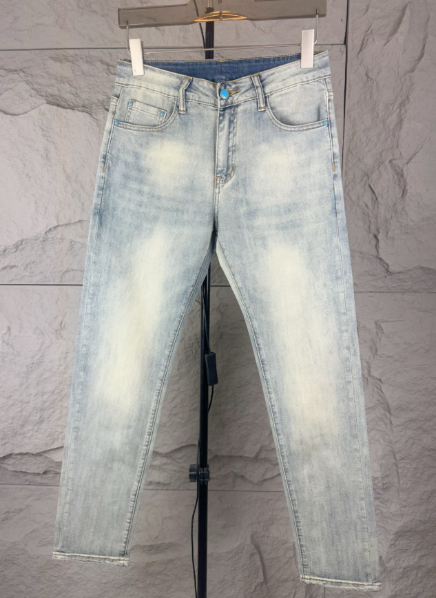 各品牌款式牛仔褲