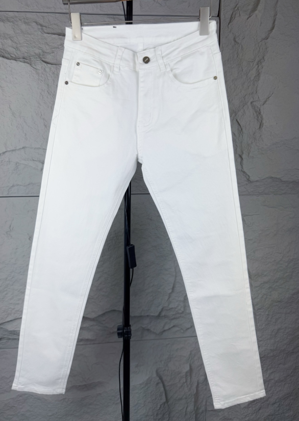 各品牌款式牛仔褲