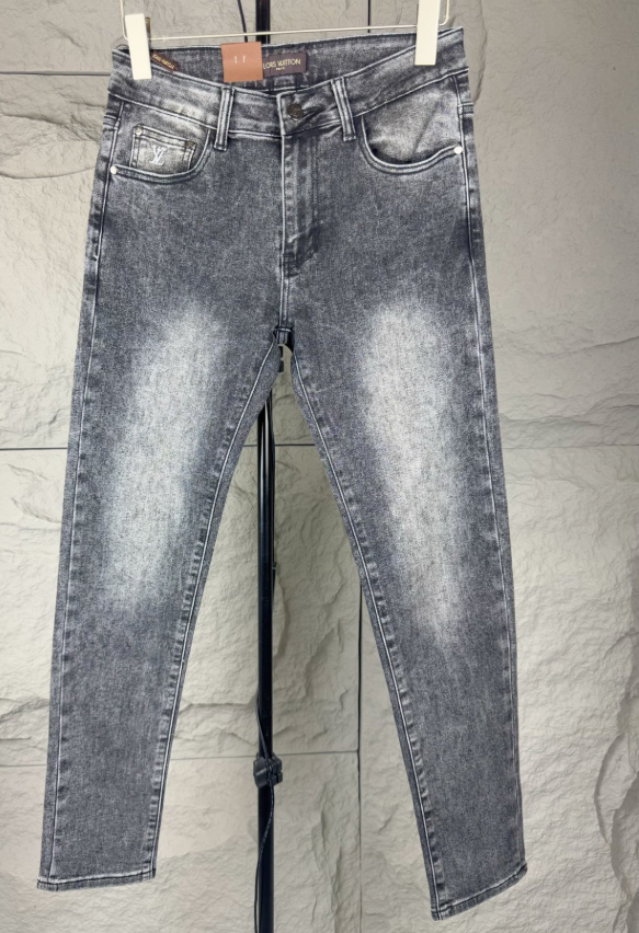 各品牌款式牛仔褲