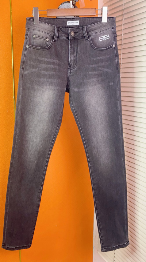 各品牌款式牛仔褲