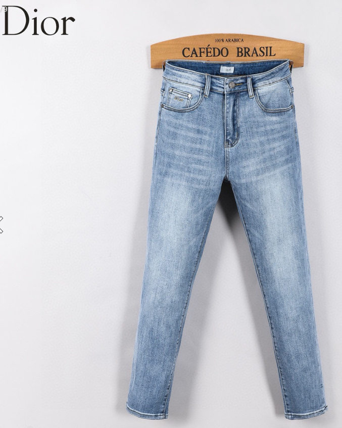 各品牌款式牛仔褲