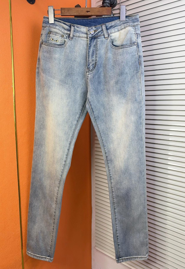 各品牌款式牛仔褲