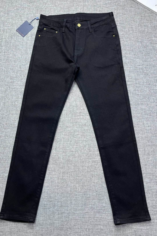 各品牌款式牛仔褲