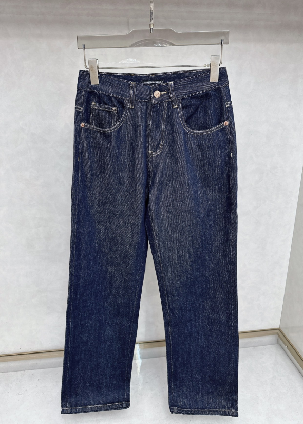 各品牌款式牛仔褲