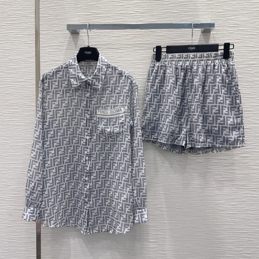 各品牌款式女裝