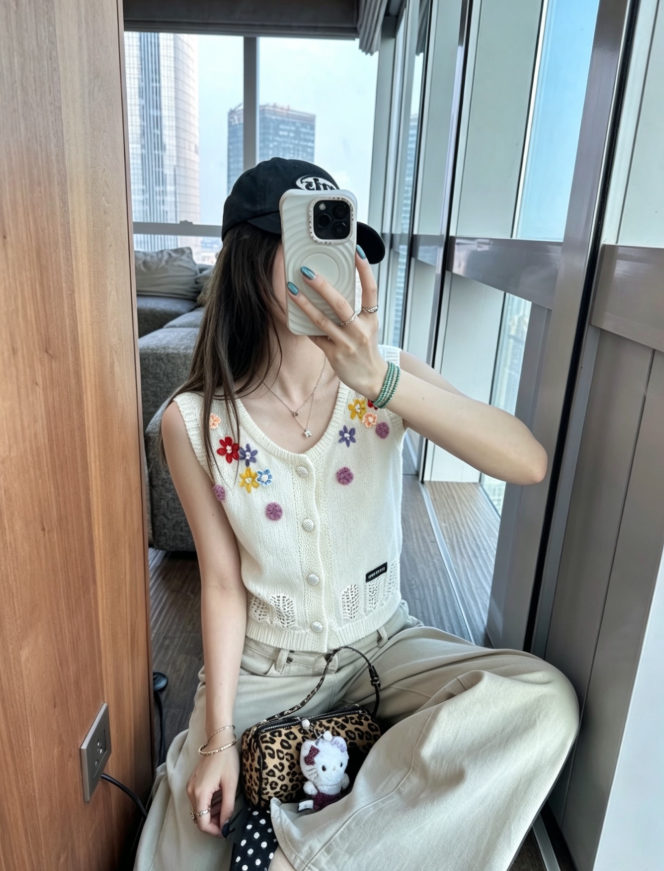 各品牌款式女裝