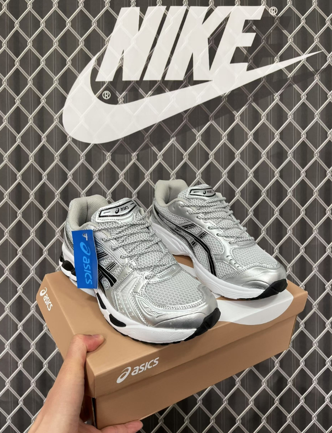 運動品牌鞋款